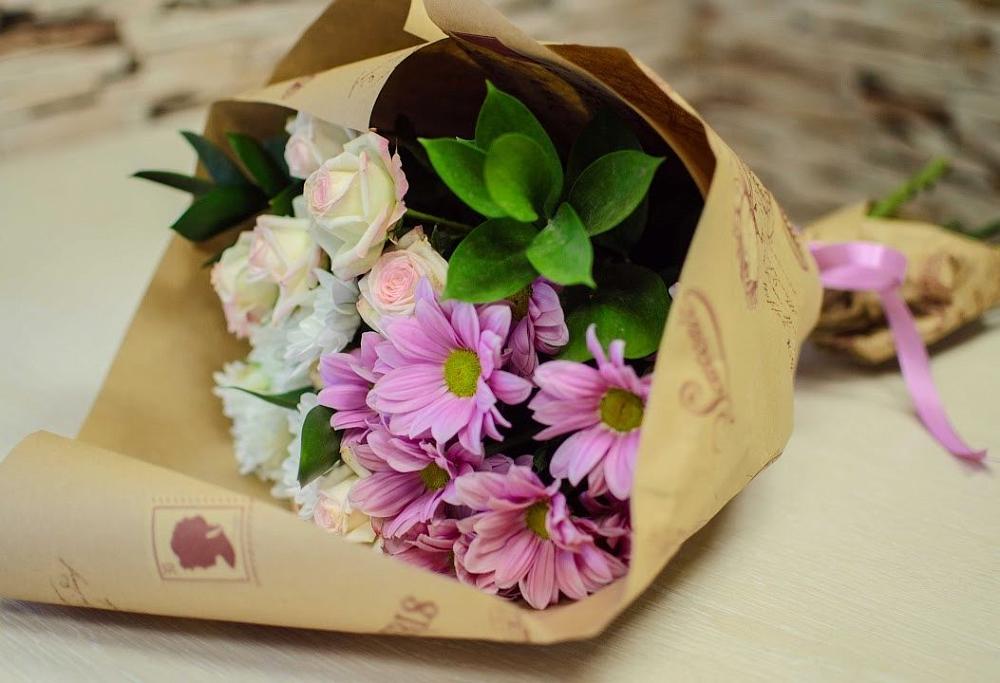 Букет цветов из: Розы и Хризантемы в Ремонтном