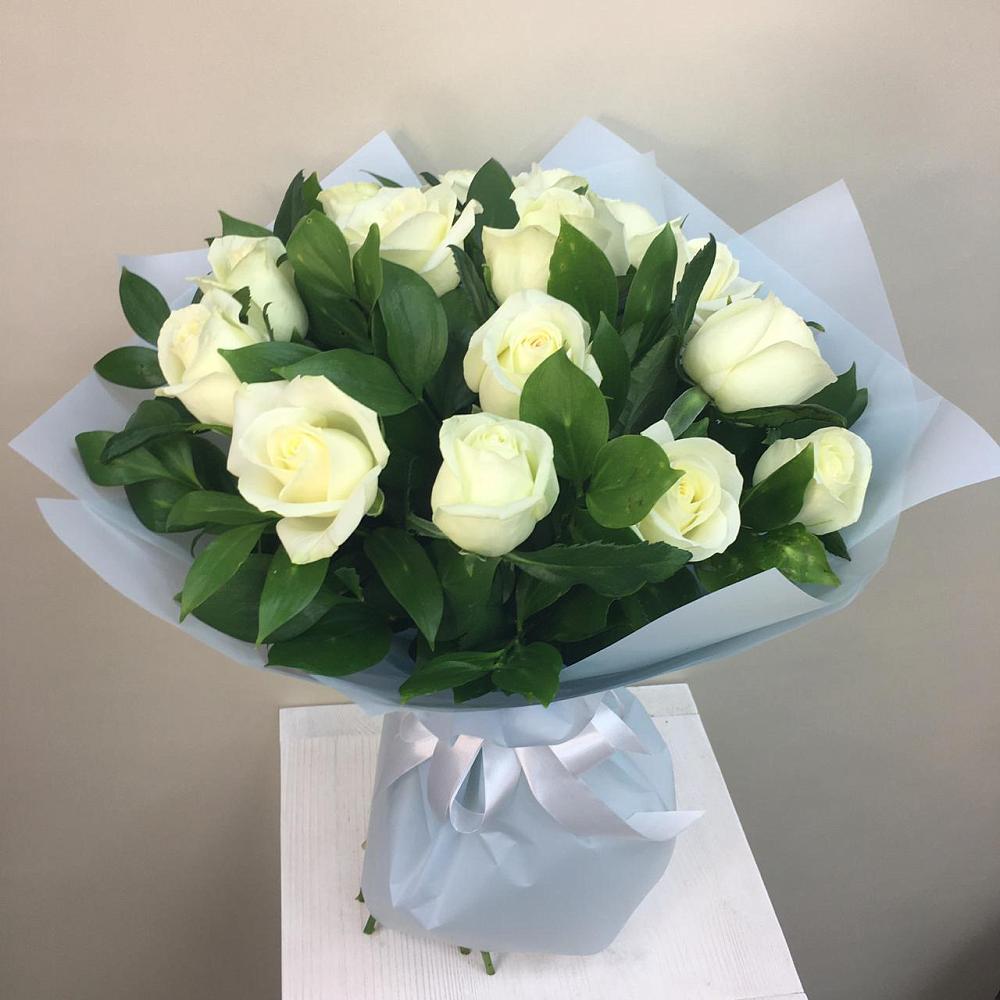 Букет 15 Белых роз Проуд в Ремонтном