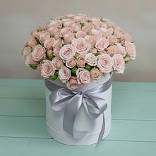 Цветочная композиция из Розы в шляпной коробке в Ремонтном