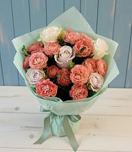 Букет цветов из:  Розы #REPLACE_PRED# Ремонтном
