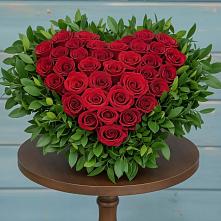 Цветочная композиция из Розы в виде сердца в Ремонтном