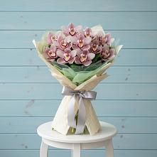Букет цветов из:  Орхидеи и Розы в Ремонтном
