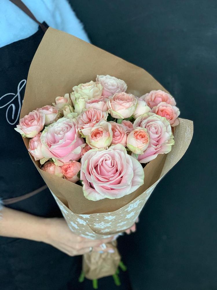 Букет цветов из: Хризантемы и Розы в Ремонтном