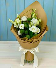 Букет цветов из:  Хризантемы и Лизиантусы #REPLACE_PRED# Ремонтном