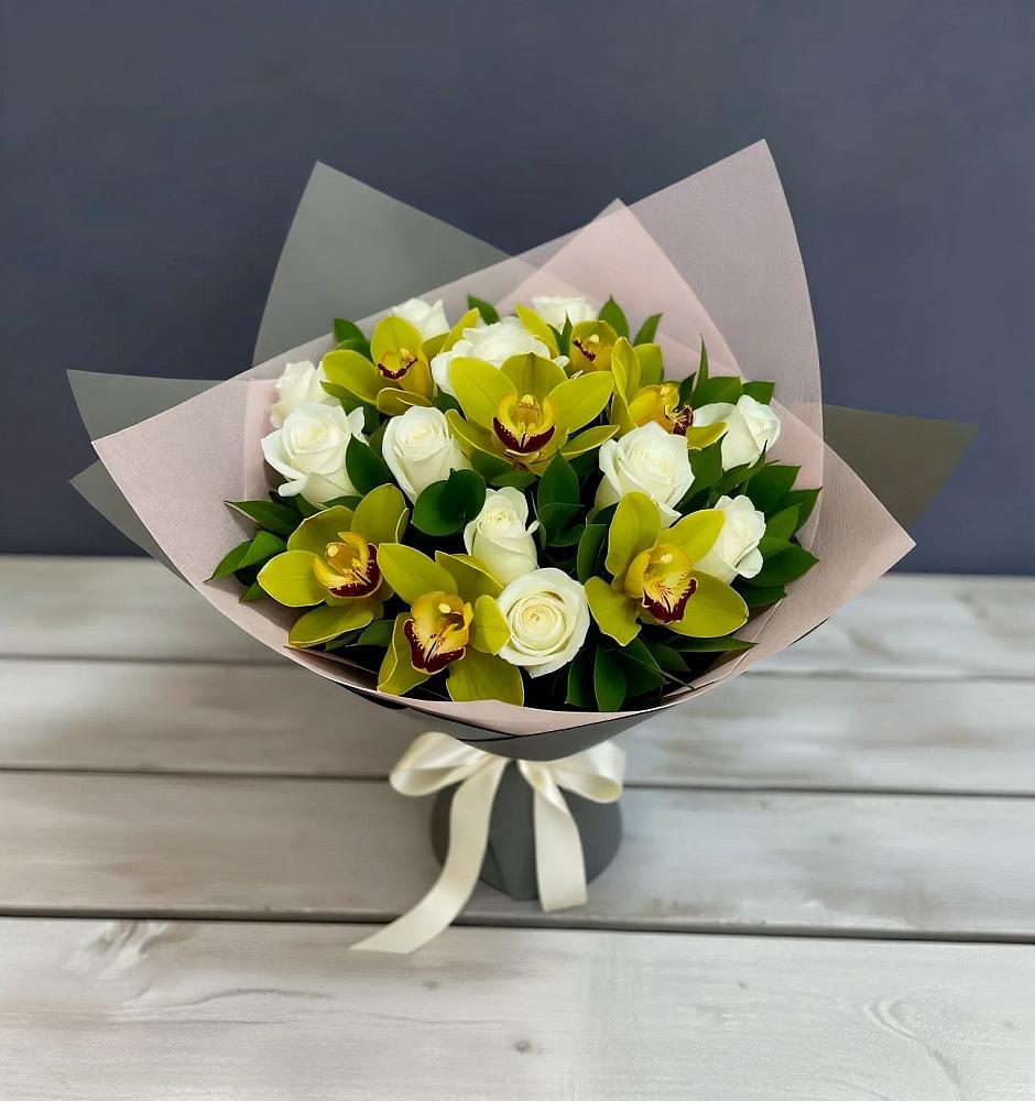 Букет цветов из: Орхидеи и Розы в Ремонтном