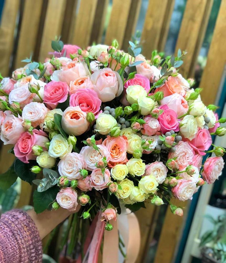 Букет цветов из: Розы в Ремонтном