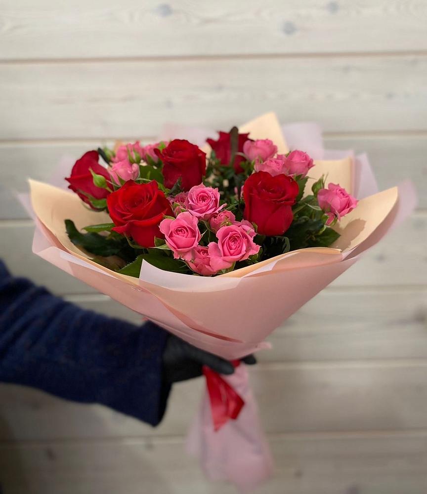Букет цветов из: Розы в Ремонтном
