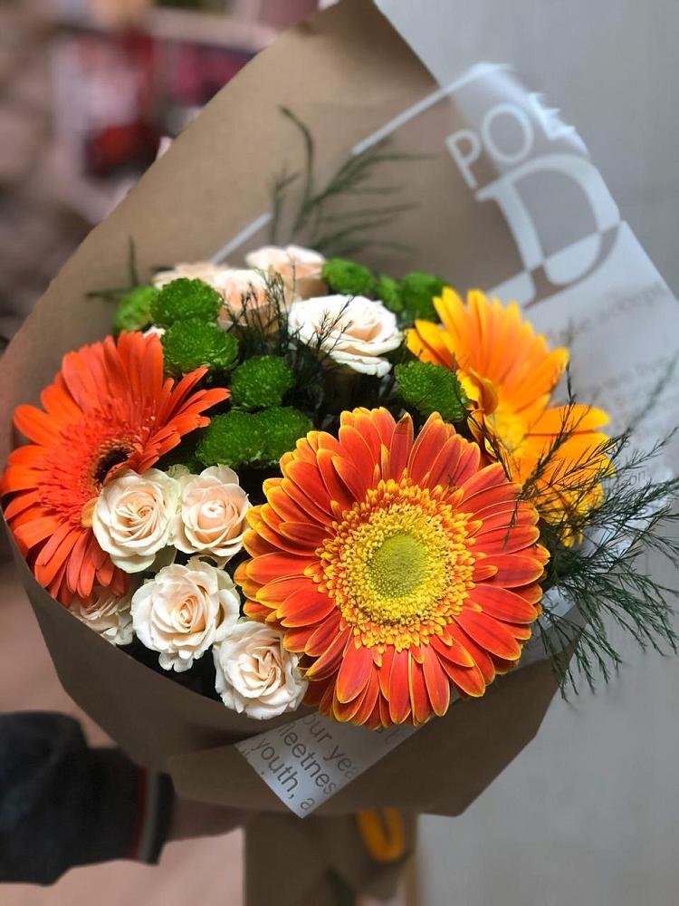 Букет цветов из: Герберы, Хризантемы и Розы в Ремонтном