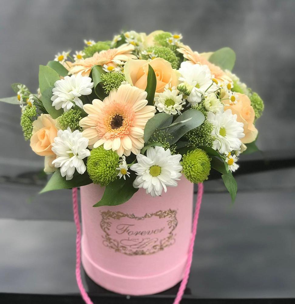 Цветочная композиция из Розы, Герберы и Хризантемы в шляпной коробке в Ремонтном