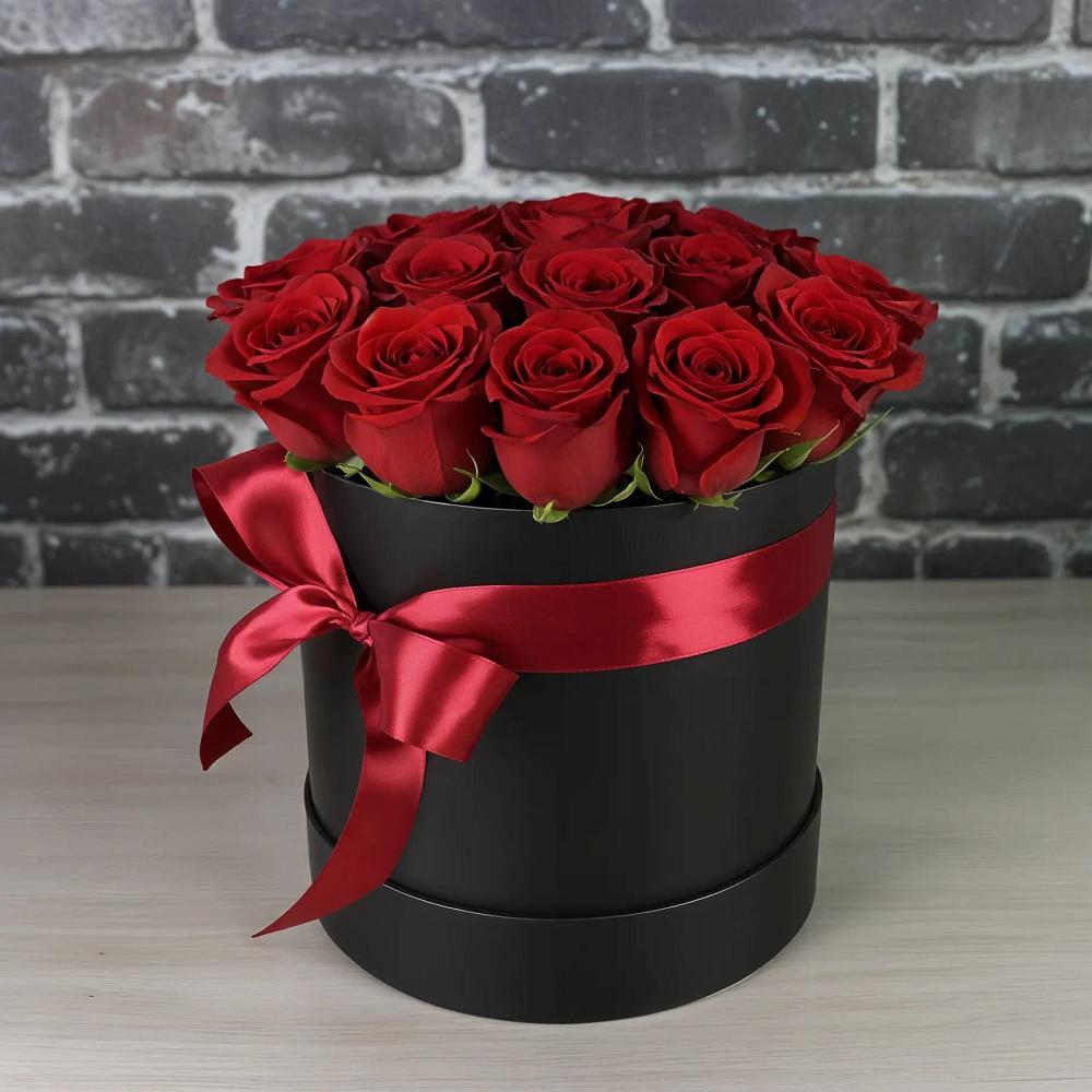 Цветочная композиция из Розы в шляпной коробке в Ремонтном