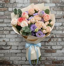 Букет цветов из:  Розы, Лизиантусы и Гвоздики в Ремонтном