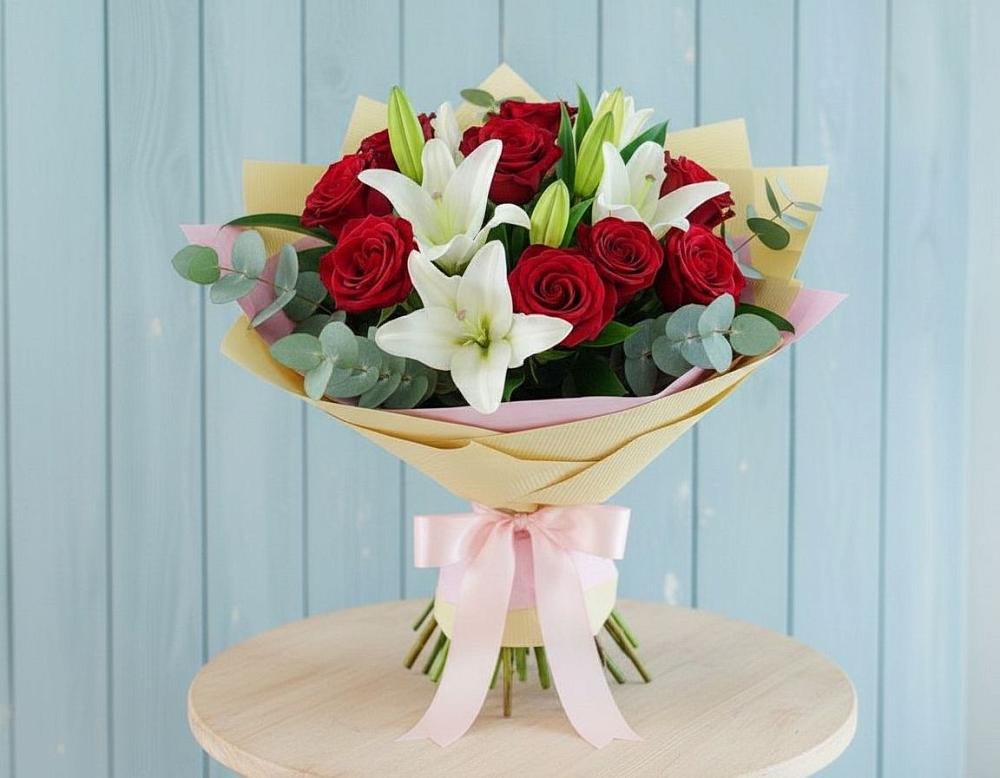Букет цветов из: Лилии и Розы в Ремонтном